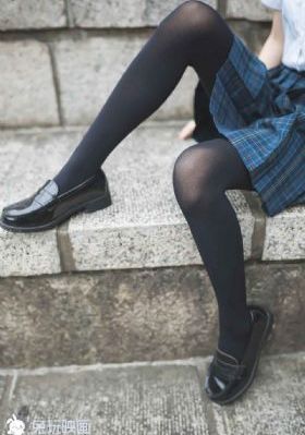 催眠老师～淫辱の教室_最新电影在线观看