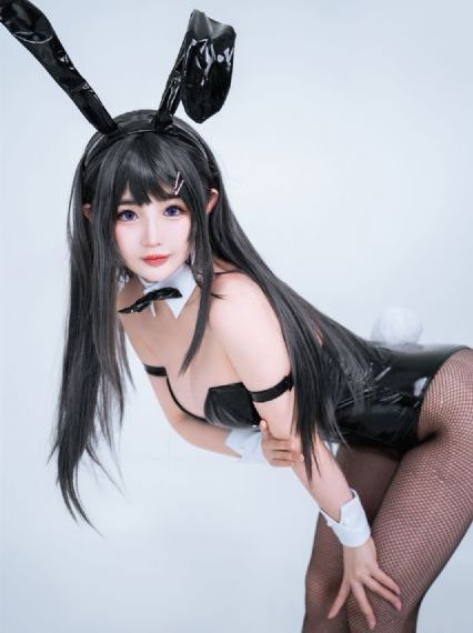 波多野结衣和邻居老人公_BD英语免费在线观看